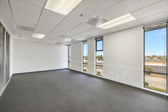 1650 S Amphlett Blvd, San Mateo, CA for lease Interior Photo- Image 2 of 34