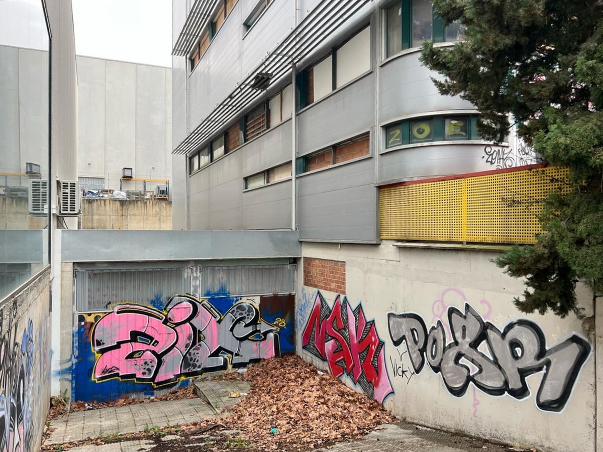 Terrassa, BAR 08228 -  -  - Interior Photo - Image 1 of 1