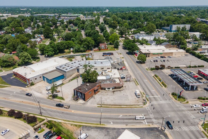 801 N Broadway, Lexington, KY for sale - Primary Photo - Image 2 of 7