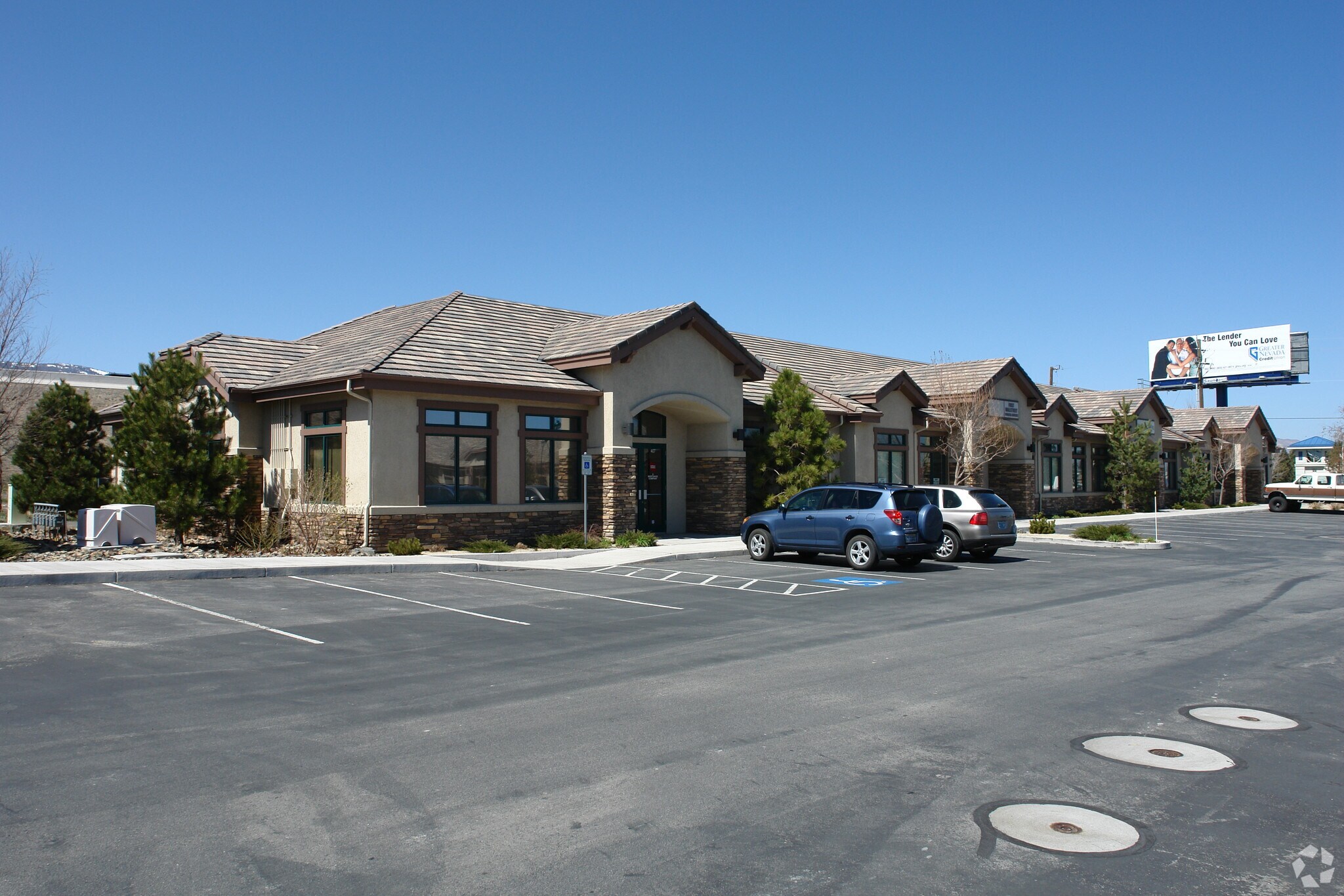 190 W Huffaker Ln, Reno, NV for sale Primary Photo- Image 1 of 1