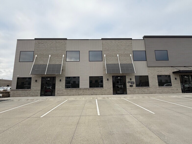 3819 S 148th St, Omaha, NE for sale - Building Photo - Image 1 of 1