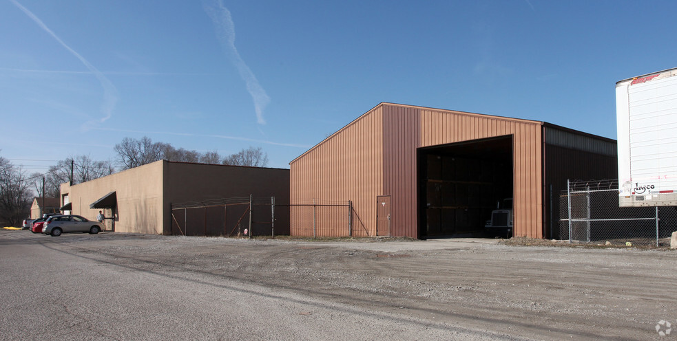 2750 Barnes Ave, Indianapolis, IN for lease - Primary Photo - Image 1 of 7