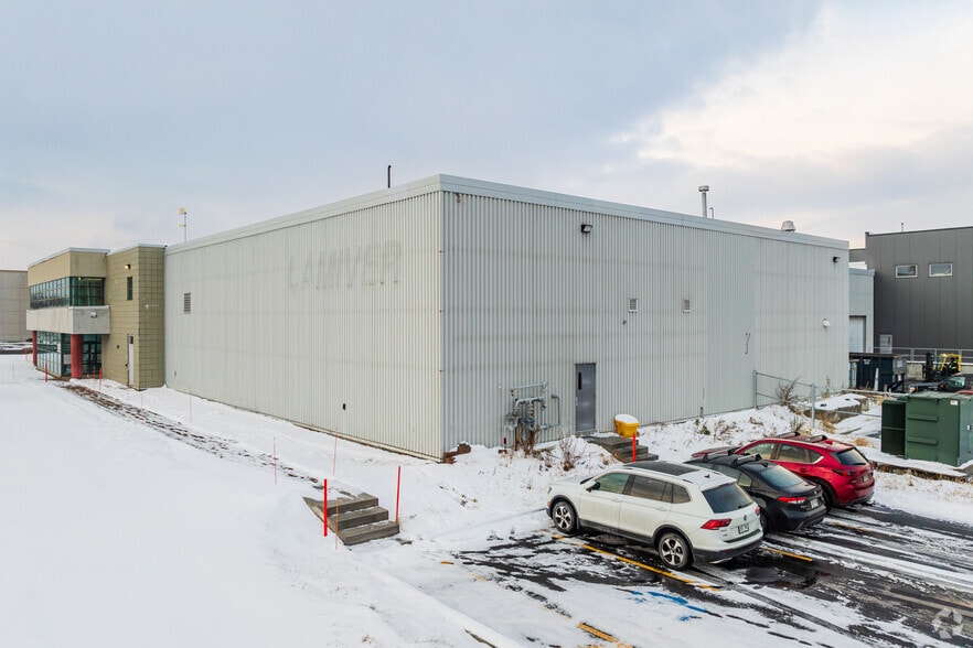 3805 Rue Dollard-Desjardins, Montréal, QC for sale - Building Photo - Image 2 of 4