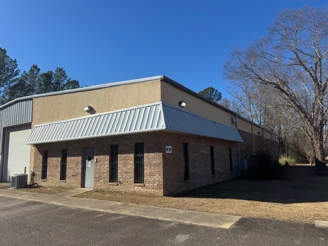 830 Tom Starling Rd, Fayetteville, NC for lease - Building Photo - Image 1 of 17