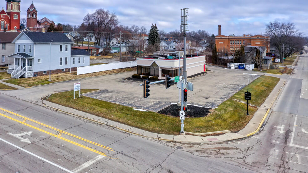 833 3rd St, La Salle, IL for sale - Building Photo - Image 1 of 1