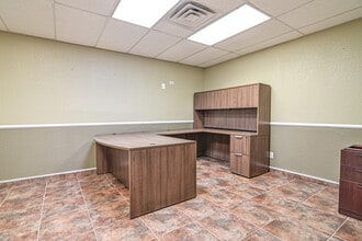 1501 N Fairgrounds Rd, Midland, TX for lease Interior Photo- Image 2 of 17
