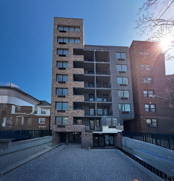 265 Ocean Pky, Brooklyn, NY for lease - Building Photo - Image 1 of 1