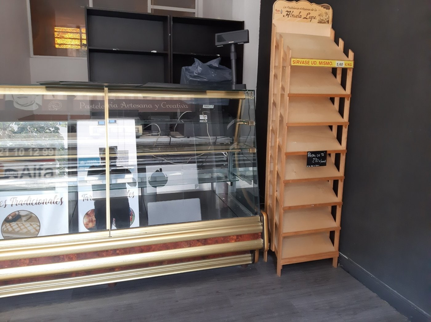 Retail in Segovia, Segovia for lease Floor Plan- Image 1 of 6