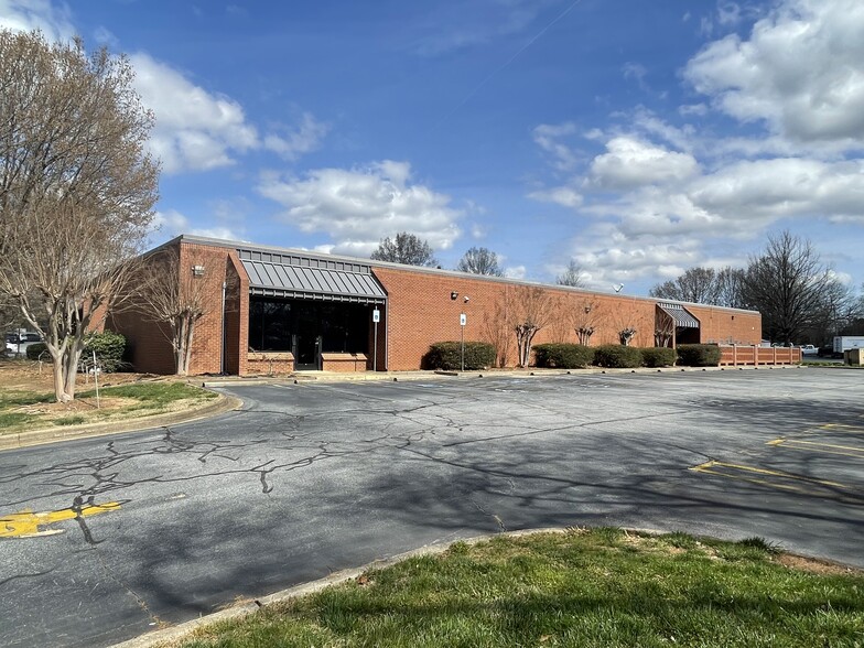 508 Pennsylvania Ave, Greer, SC for lease - Building Photo - Image 1 of 9