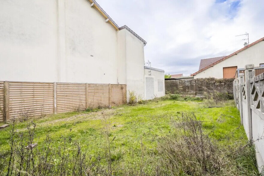 3 Rue Fernand Lisant, Conflans-Sainte-Honorine for sale - Building Photo - Image 3 of 7