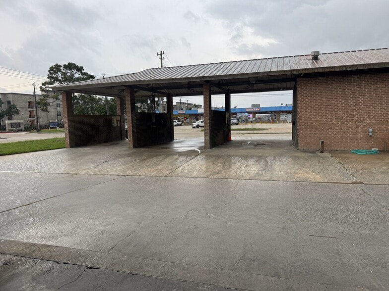 901 W Pasadena Blvd, Deer Park, TX for sale - Building Photo - Image 3 of 7