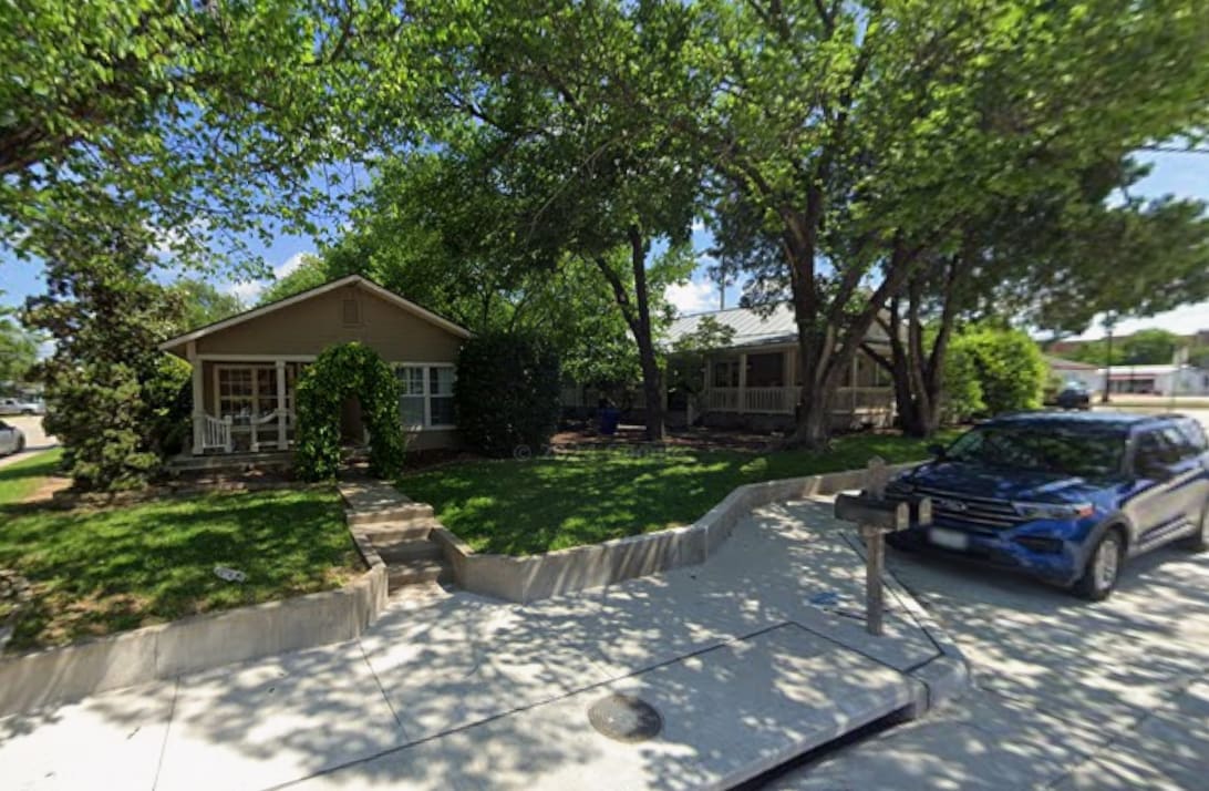 7126 Elm St, Frisco, TX for sale Primary Photo- Image 1 of 8
