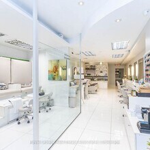 390 Bloor St W, Toronto, ON for lease Interior Photo- Image 2 of 7