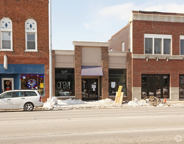 118 E Grand River Ave, Brighton, MI for lease - Building Photo - Image 2 of 2