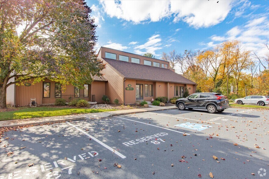 1288 Valley Forge Rd, Phoenixville, PA for sale - Primary Photo - Image 1 of 4