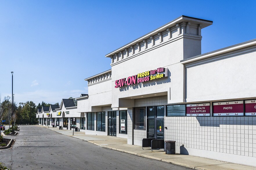 11900-11930 N Whitmore Lake Rd, Green Oak Township, MI for sale - Building Photo - Image 1 of 1