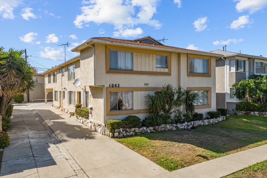 1043 S Holt Ave, Los Angeles, CA for sale - Building Photo - Image 1 of 20