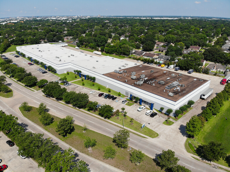 9330 W Airport Blvd, Houston, TX for lease - Building Photo - Image 3 of 6