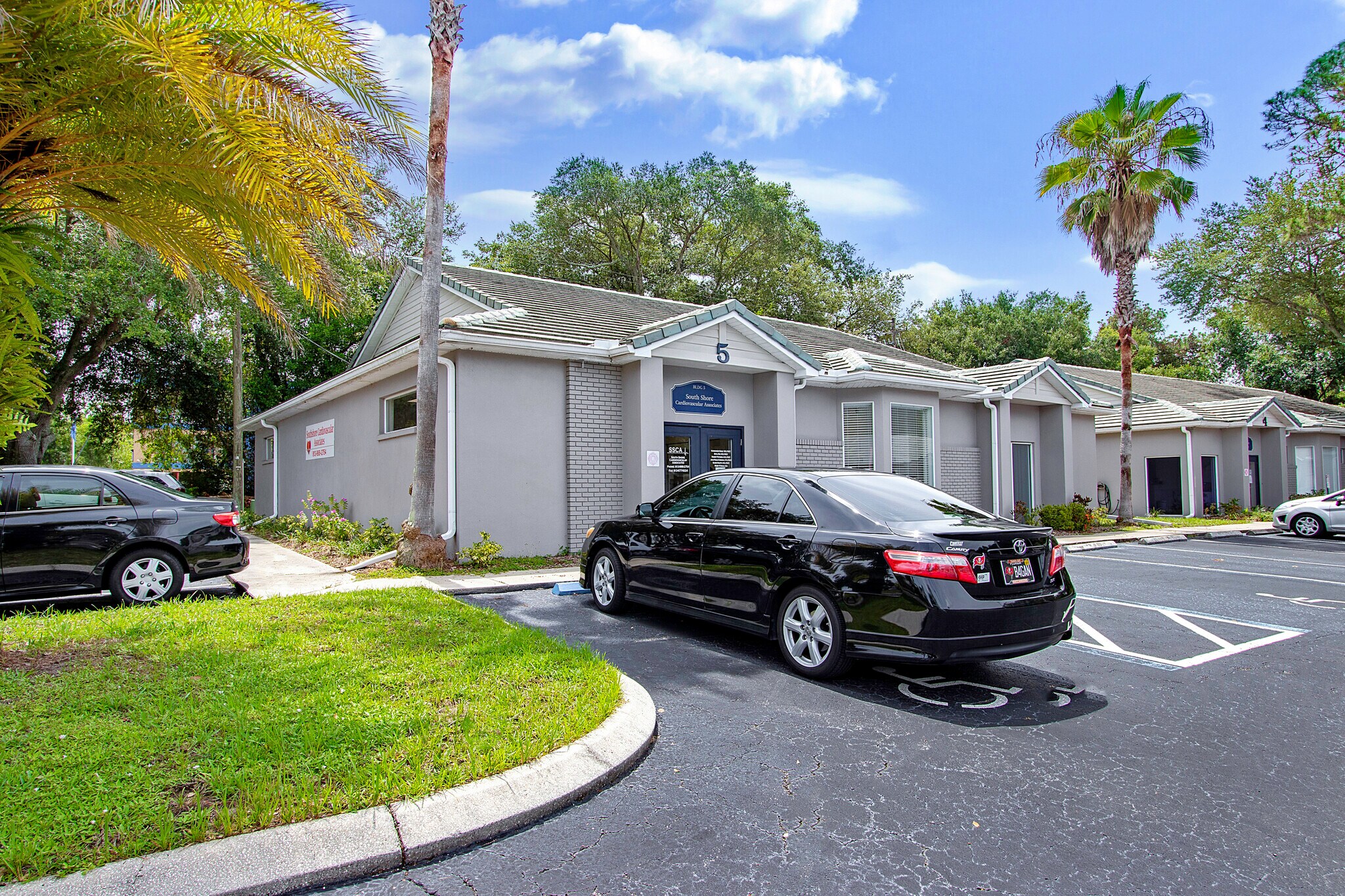 14517 Bruce B Downs Blvd, Tampa, FL 33613 Winners Circle Office