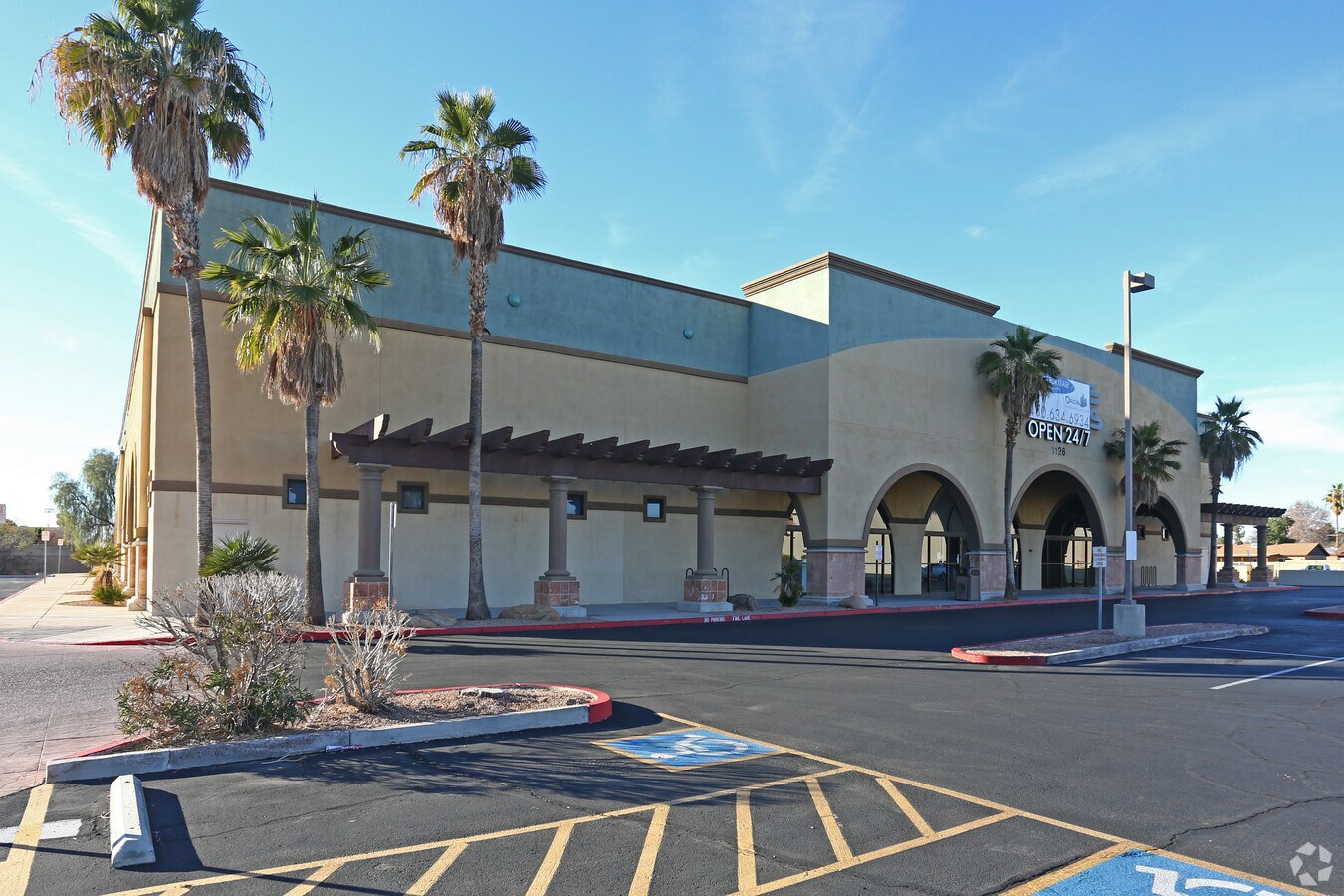 1126 S Gilbert Rd, Mesa, AZ 85204