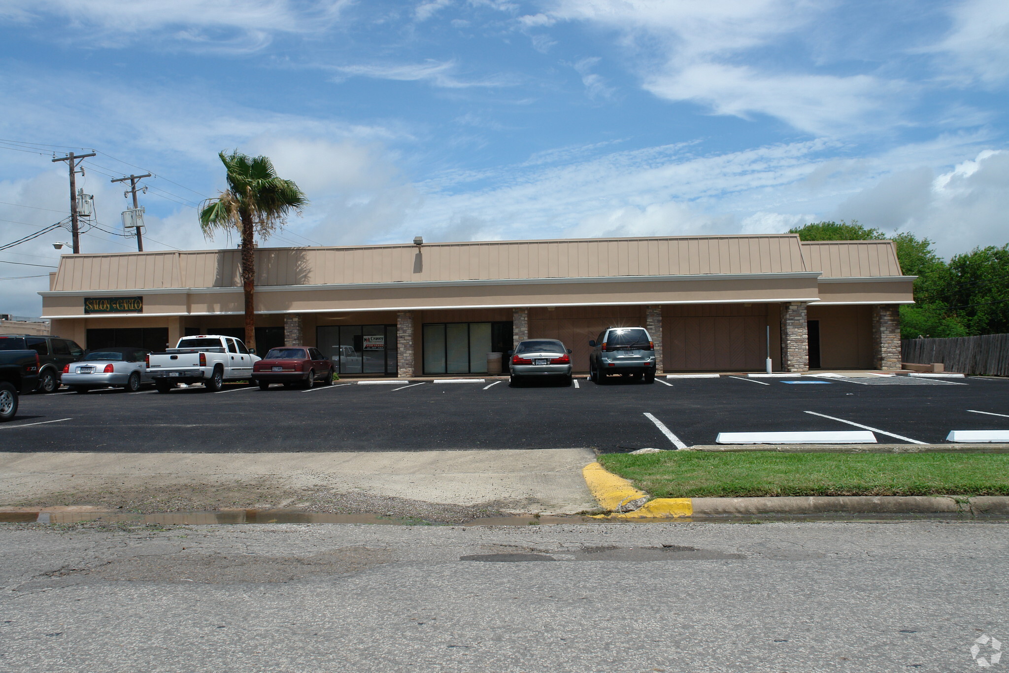 438-442 Robert Dr, Corpus Christi, TX for sale Primary Photo- Image 1 of 1