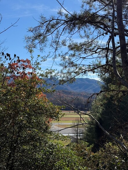 00 Airport Rd, Andrews, NC for sale - Building Photo - Image 2 of 5