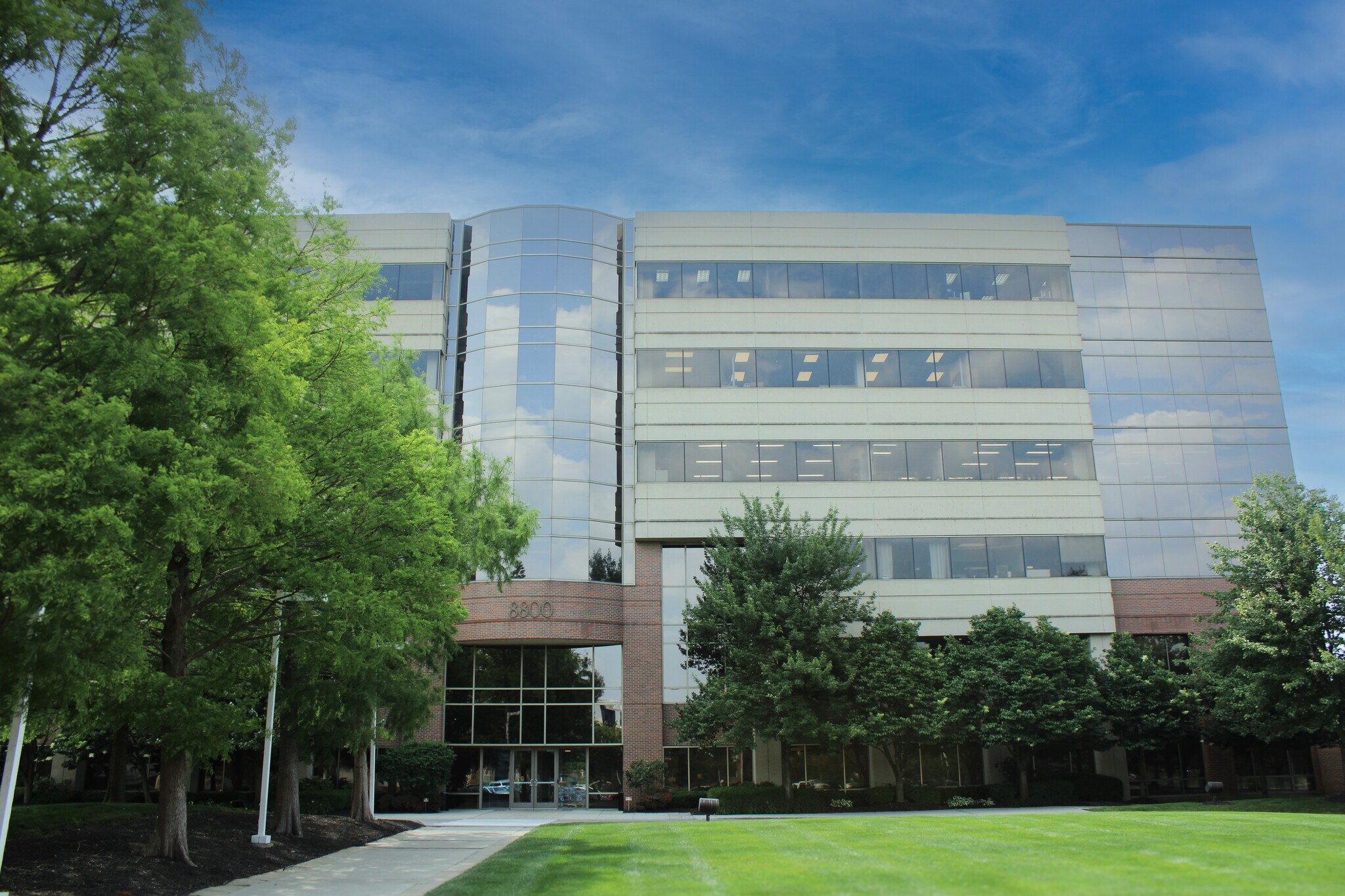 8800 Lyra Dr, Columbus, OH for lease Building Photo- Image 1 of 6