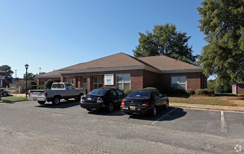 701 E Roosevelt Blvd, Monroe, NC 28112 - FOR LEASE AND SALE ...