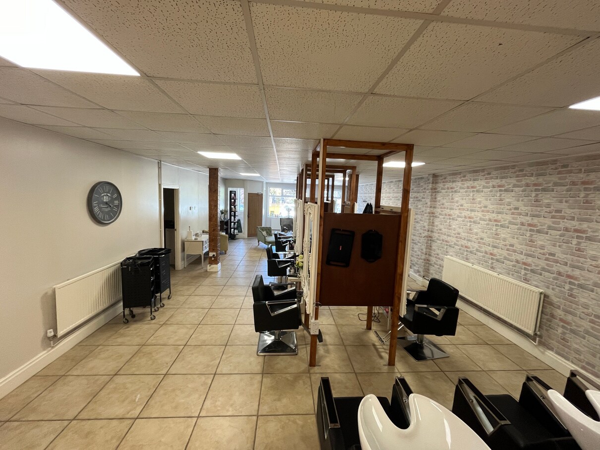 3-6 Station Rd, Leeds for lease Interior Photo- Image 1 of 4