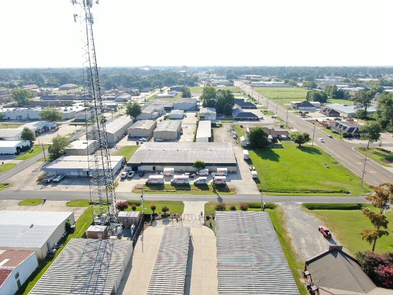 708 N 29th St, Monroe, LA for sale - Building Photo - Image 1 of 23