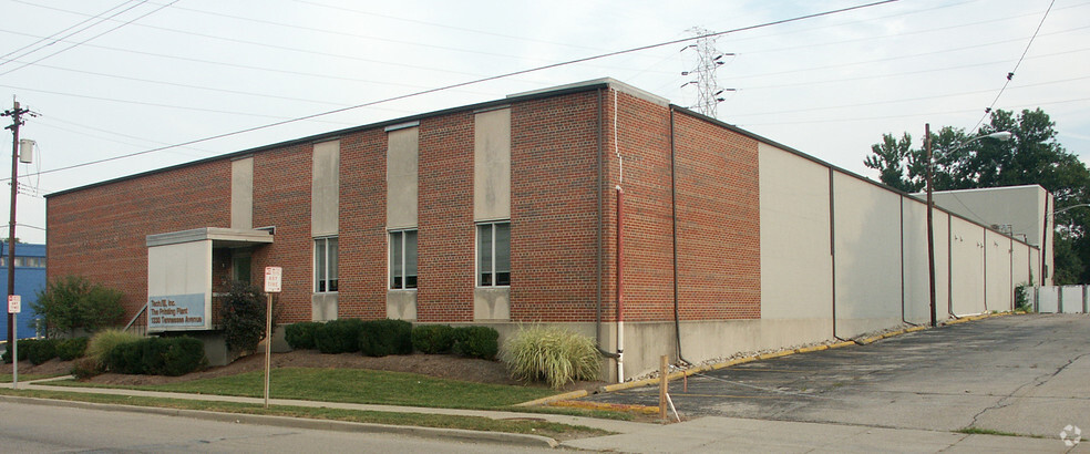 1330 Tennessee Ave, Cincinnati, OH for lease - Building Photo - Image 1 of 2