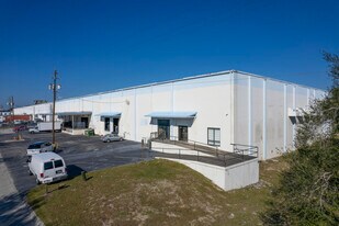 5520 E Giddens Ave, Tampa FL - Warehouse