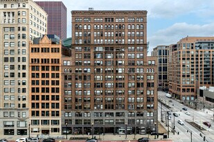 The Manhattan Building - Pub