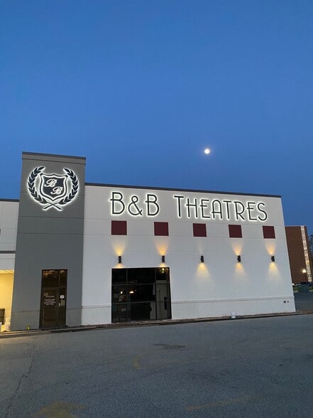 222 N Main St, Miami, OK for sale - Primary Photo - Image 1 of 1