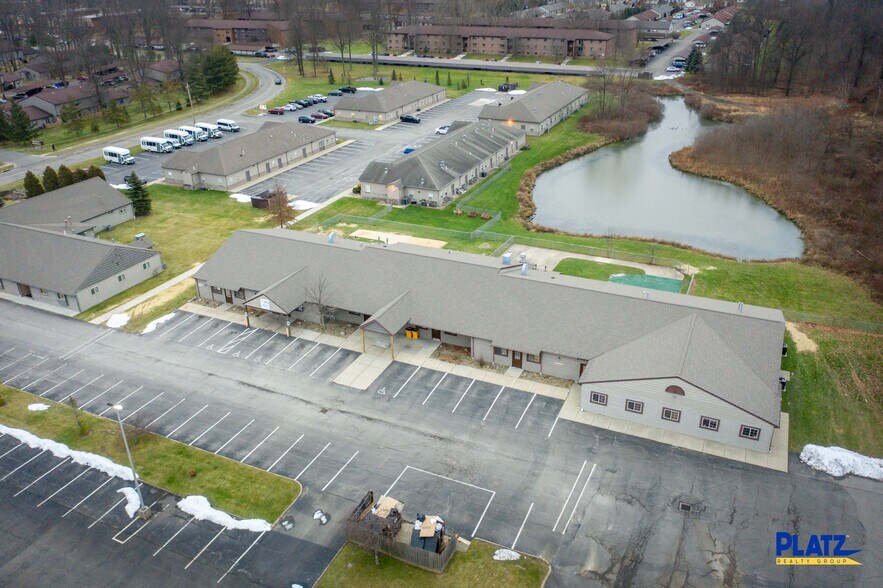 122 Westchester Dr, Youngstown, OH for sale - Building Photo - Image 3 of 11