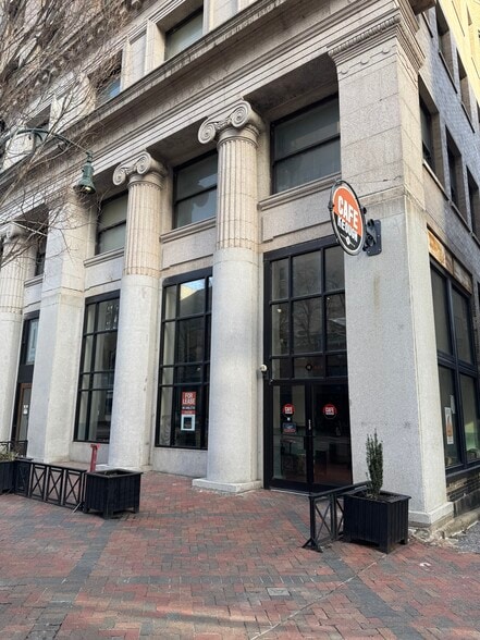 10 S Main St, Memphis, TN for lease - Building Photo - Image 2 of 16