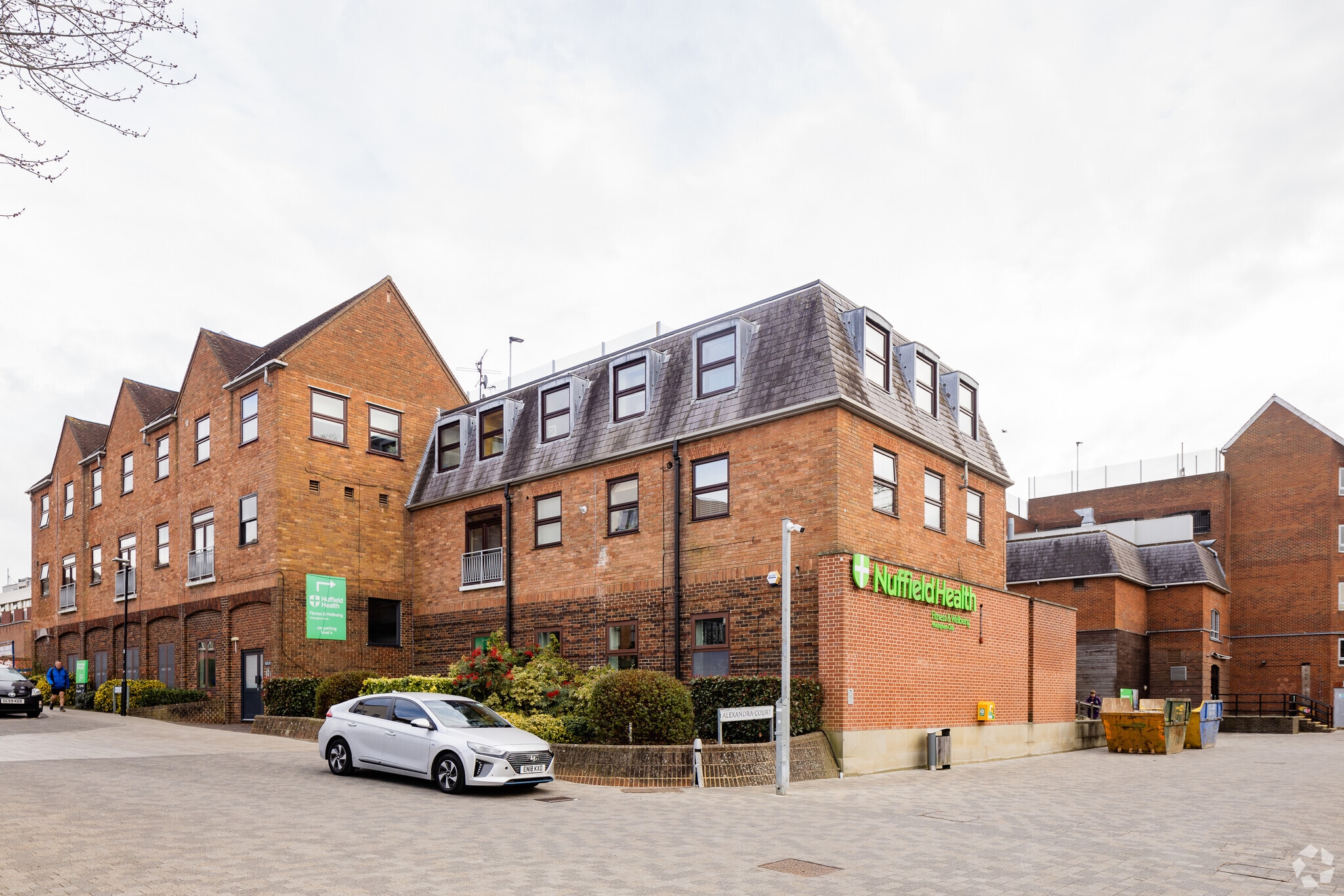 1 Denmark St, Wokingham for sale Primary Photo- Image 1 of 1