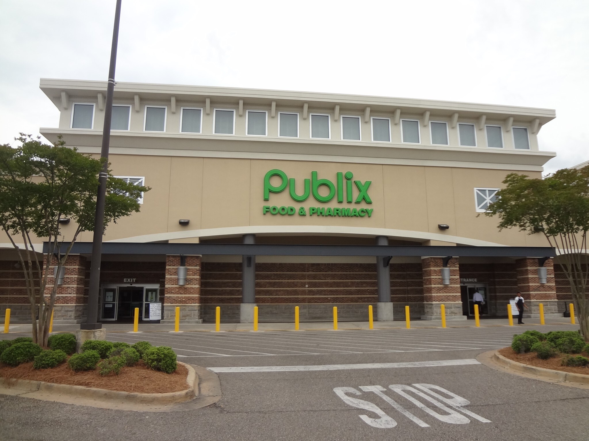 7700-7860 Vaughn Rd, Montgomery, AL for lease Building Photo- Image 1 of 6