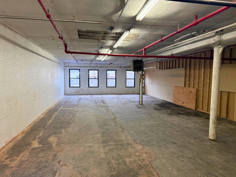 4130 Park Ave, Bronx, NY for lease - Building Photo - Image 2 of 14