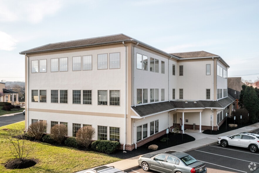 409 2nd Ave, Collegeville, PA for lease - Building Photo - Image 1 of 15