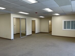 101-103 Callan Ave, San Leandro, CA for lease Interior Photo- Image 2 of 5