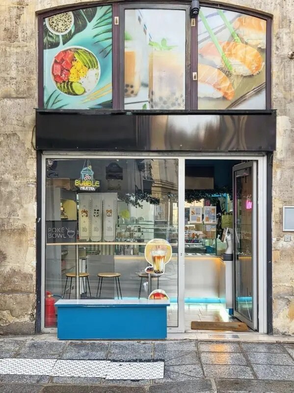 Retail in Paris for lease Building Photo- Image 1 of 6