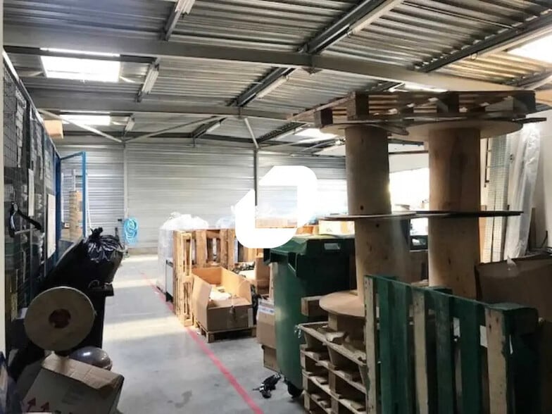 Office in Blanquefort for lease - Interior Photo - Image 2 of 3