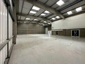 Meadow Vw, Long Crendon for lease Interior Photo- Image 1 of 1