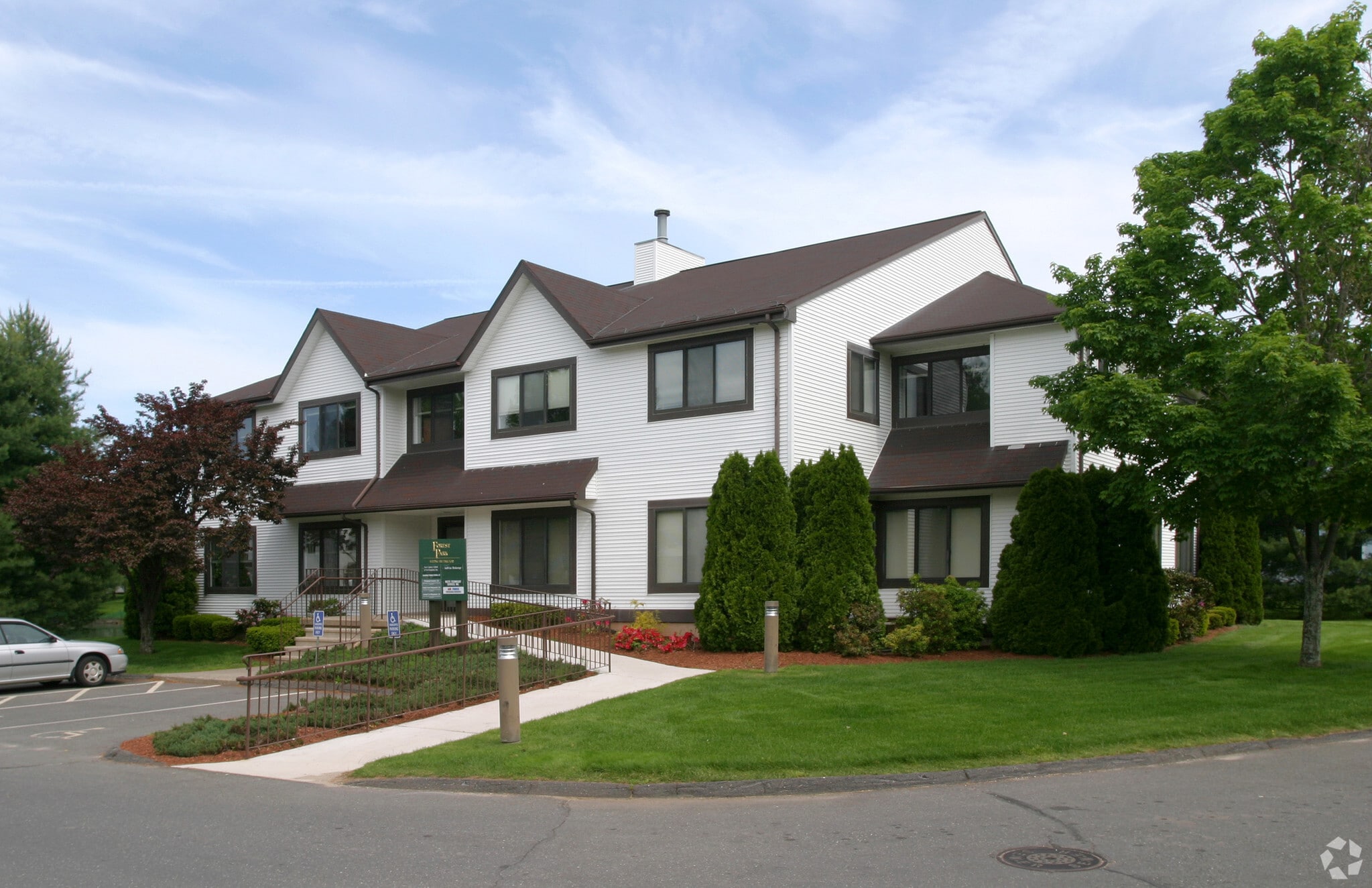 2 Forest Park Dr, Farmington, CT for lease Primary Photo- Image 1 of 15