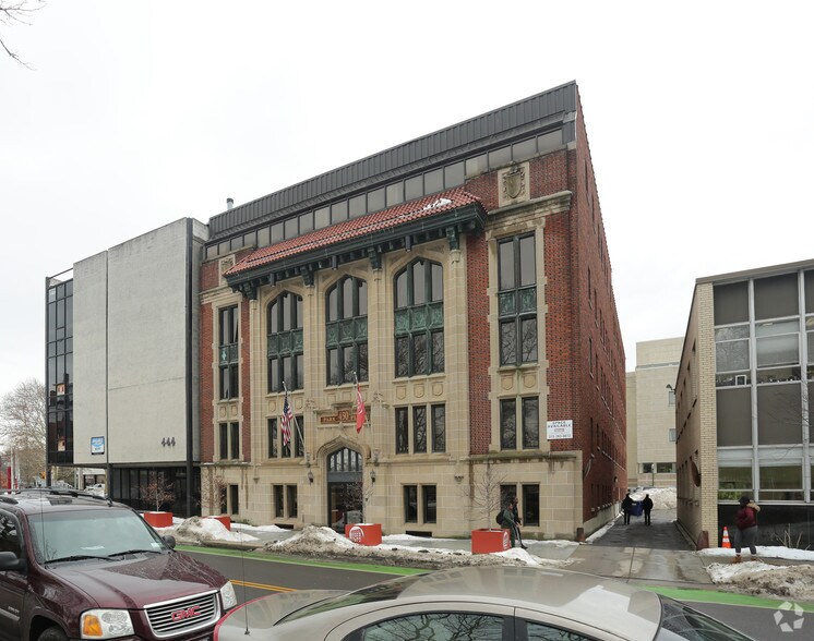 430 E Genesee St, Syracuse, NY for sale - Primary Photo - Image 1 of 1