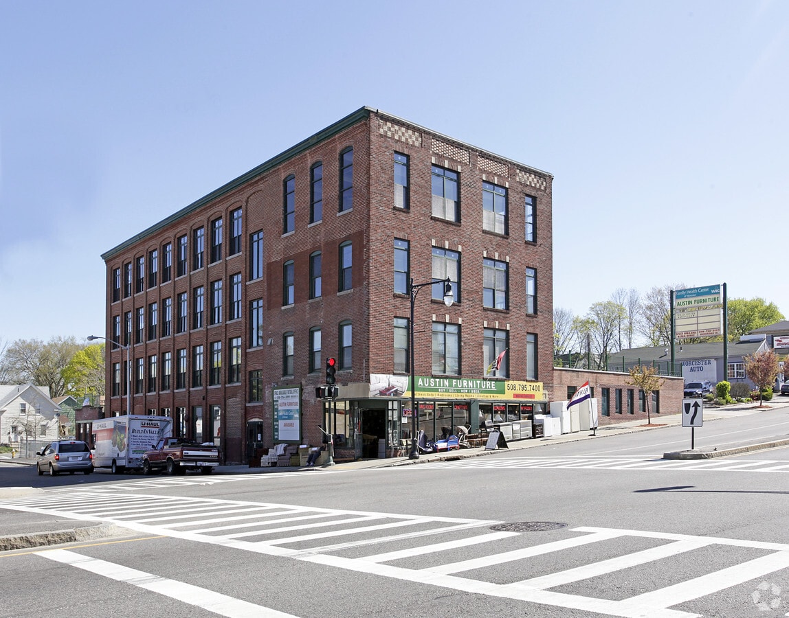 199 Chandler St, Worcester, MA 01609