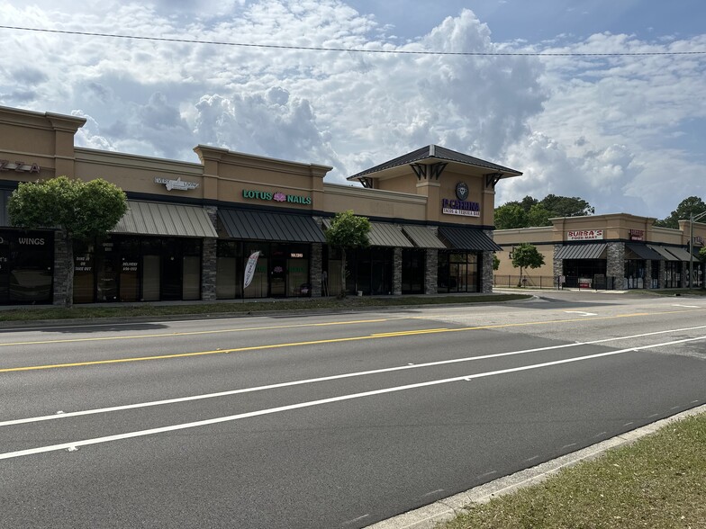 12400 Yellow Bluff Rd, Jacksonville, FL for lease - Building Photo - Image 1 of 7