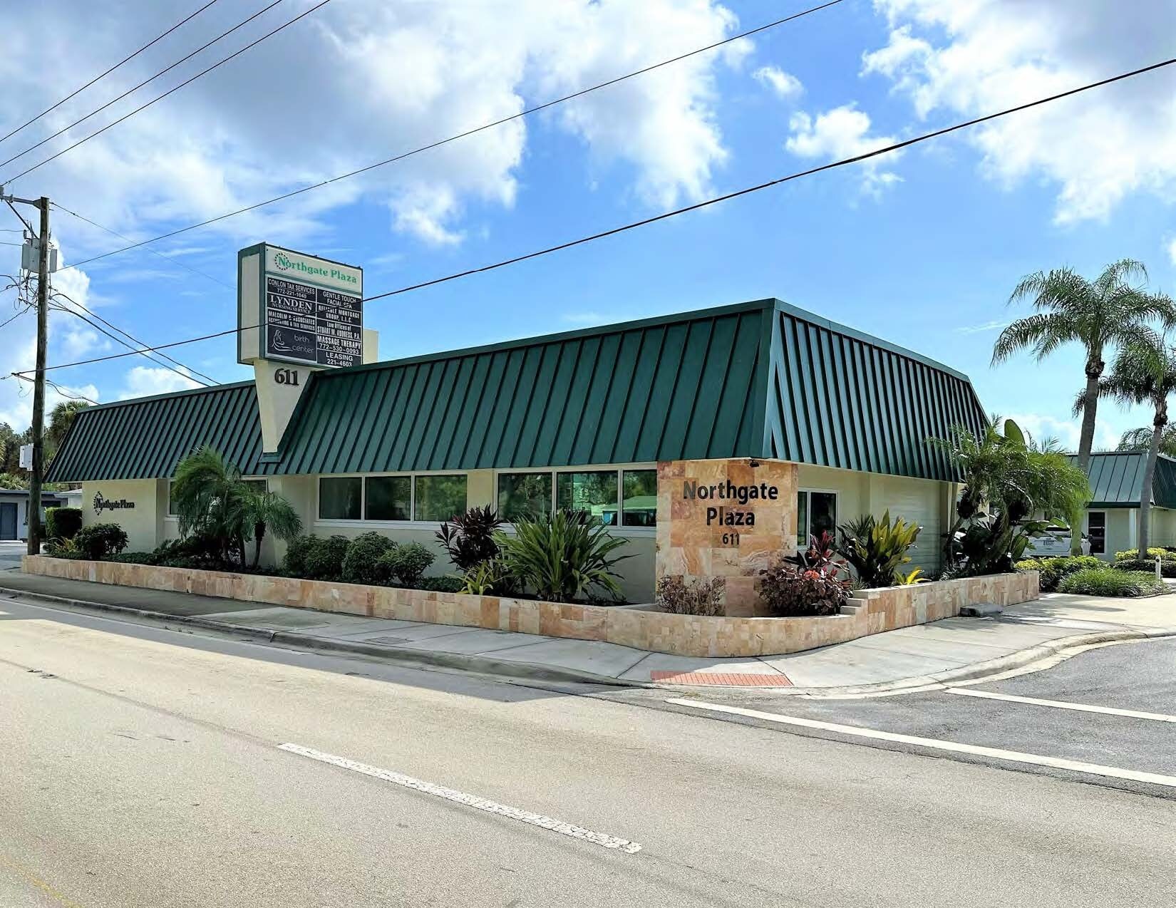 611 SW Federal Hwy, Stuart, FL for sale Primary Photo- Image 1 of 1