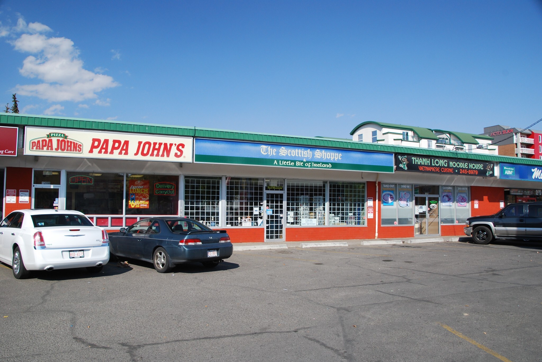 1202-1210 17th Ave SW, Calgary, AB for sale Building Photo- Image 1 of 1